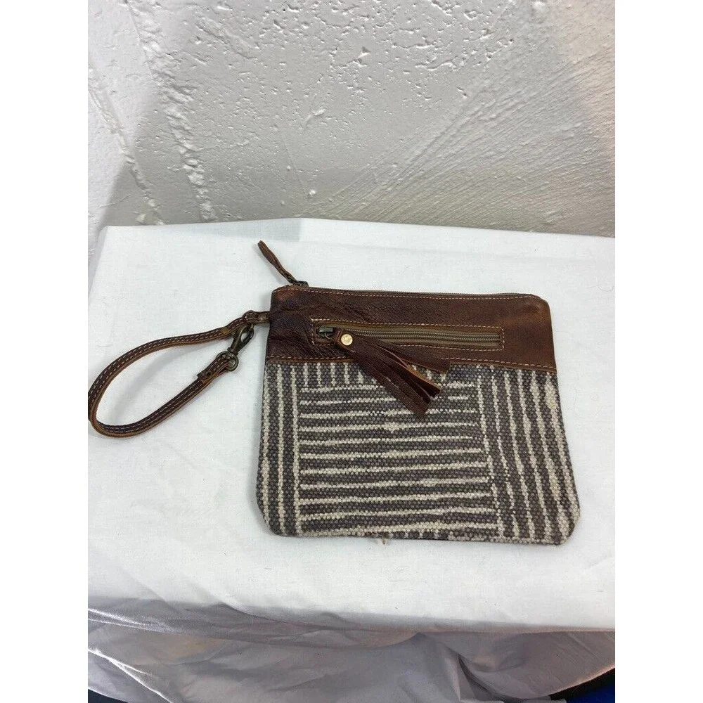 MYRA BAG WRISTLET 9 X 7.5 CANVAS GRAY STRIPE ZIPPER WALLET